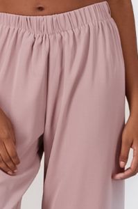 Pantalon Fluido sold by Shasa