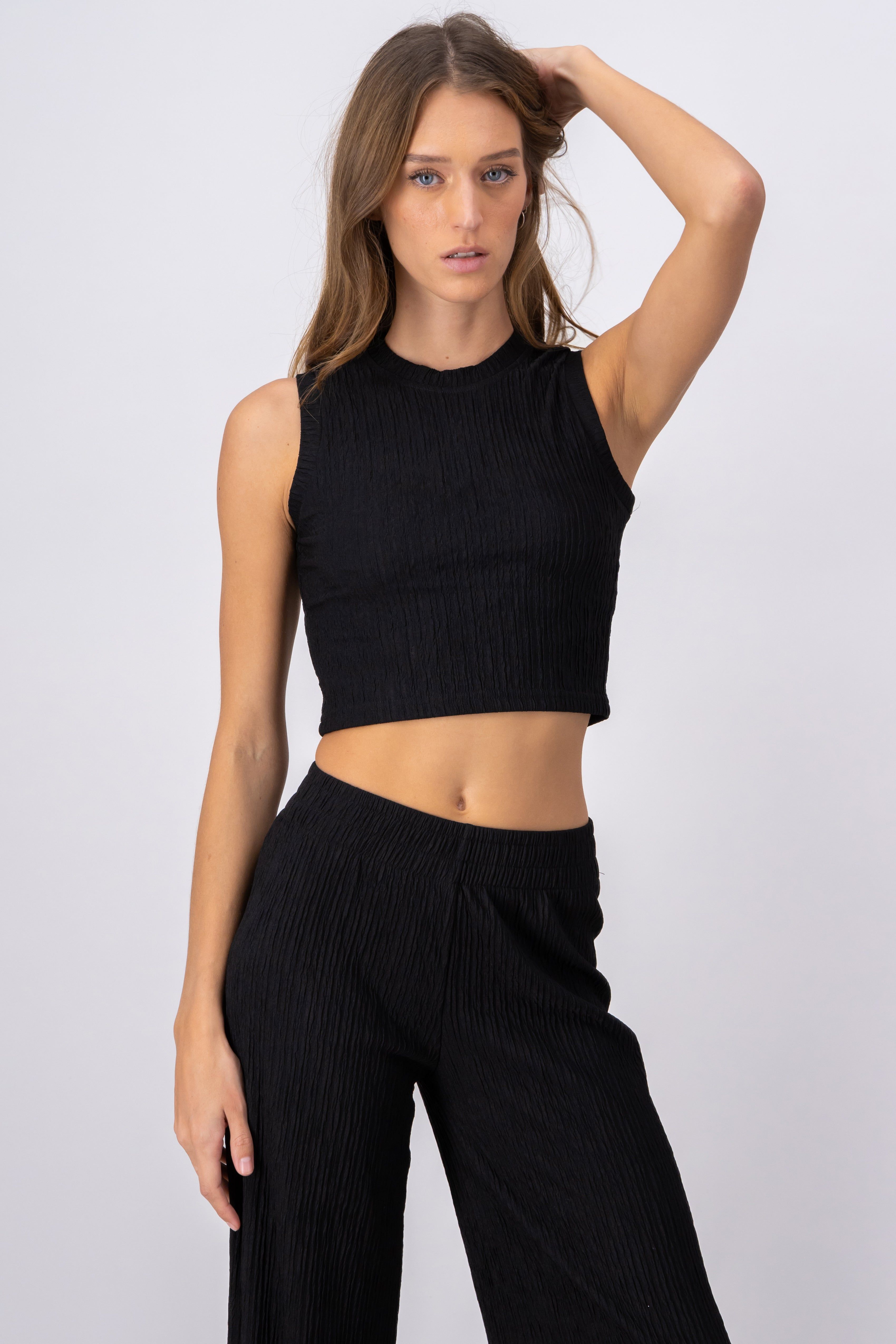 Top crop texturizado sold by Shasa