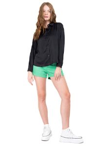 Short detalle pinzas sold by Shasa
