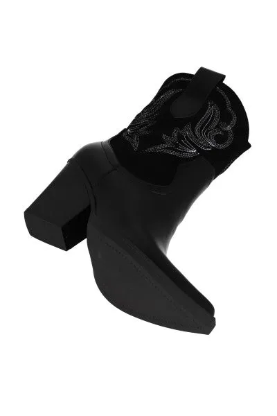 Botín vaquero suede costuras efecto piel sold by Shasa product image thumbnail 5