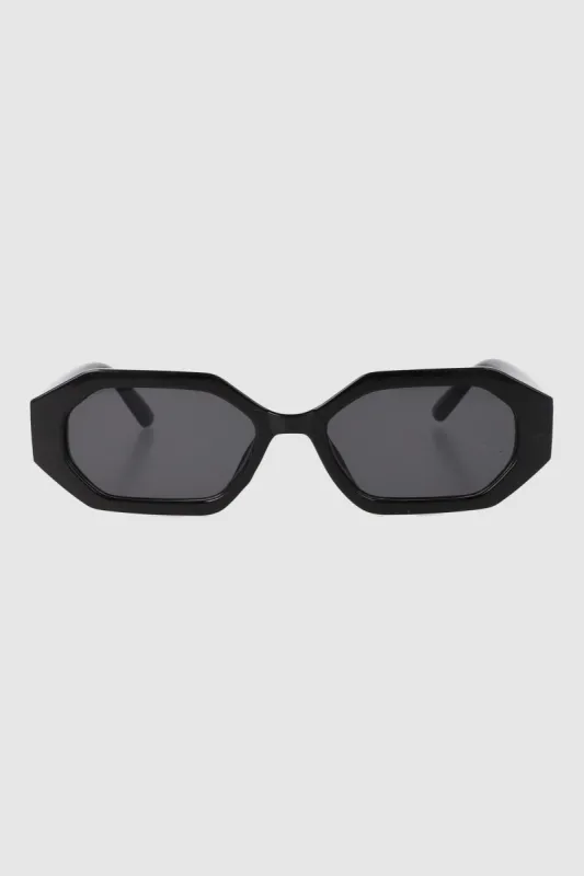 Lentes ovalo geometrico sold by Shasa