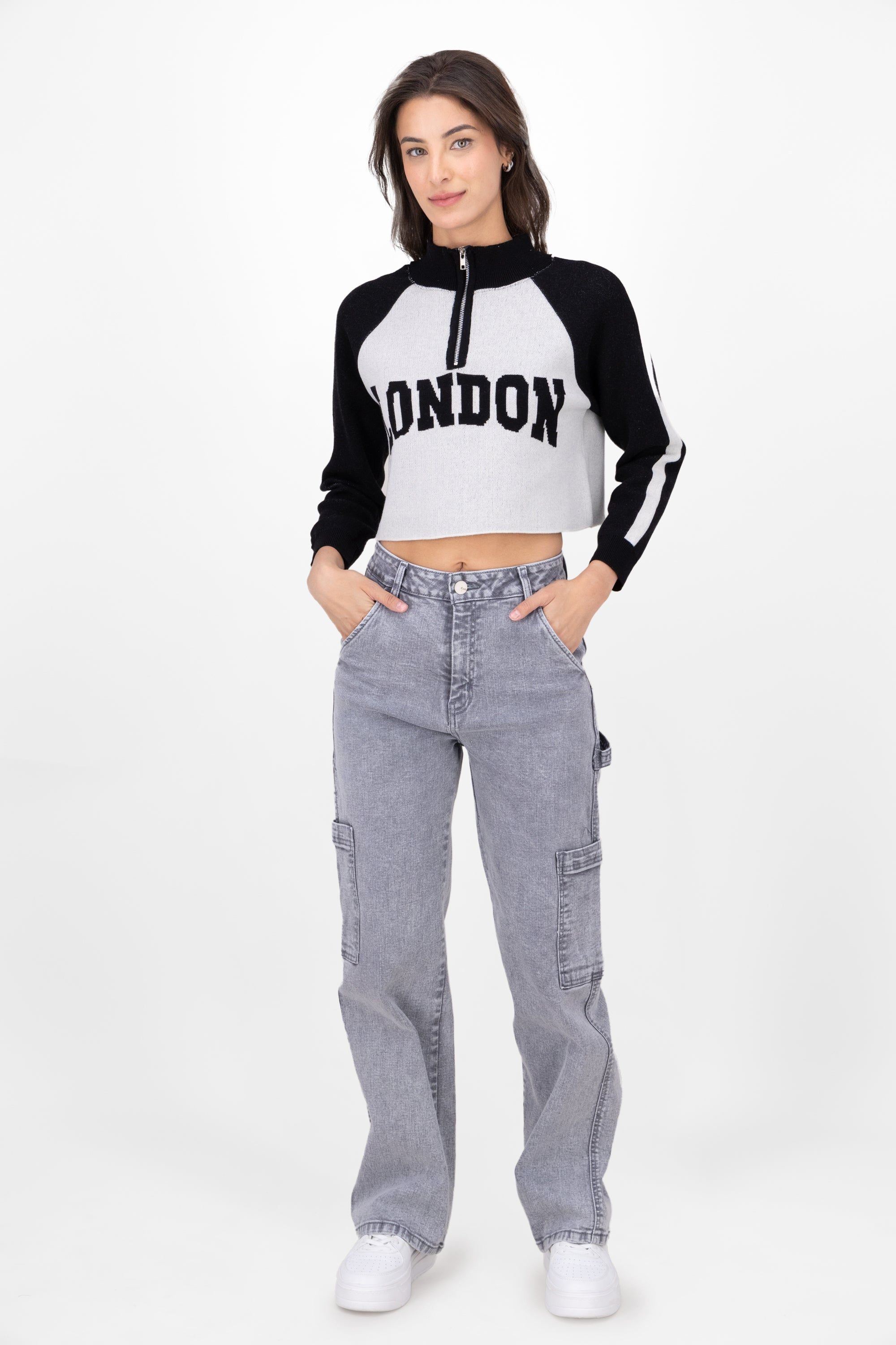 Jeans Cargo 2 Bolsas Parche sold by Shasa