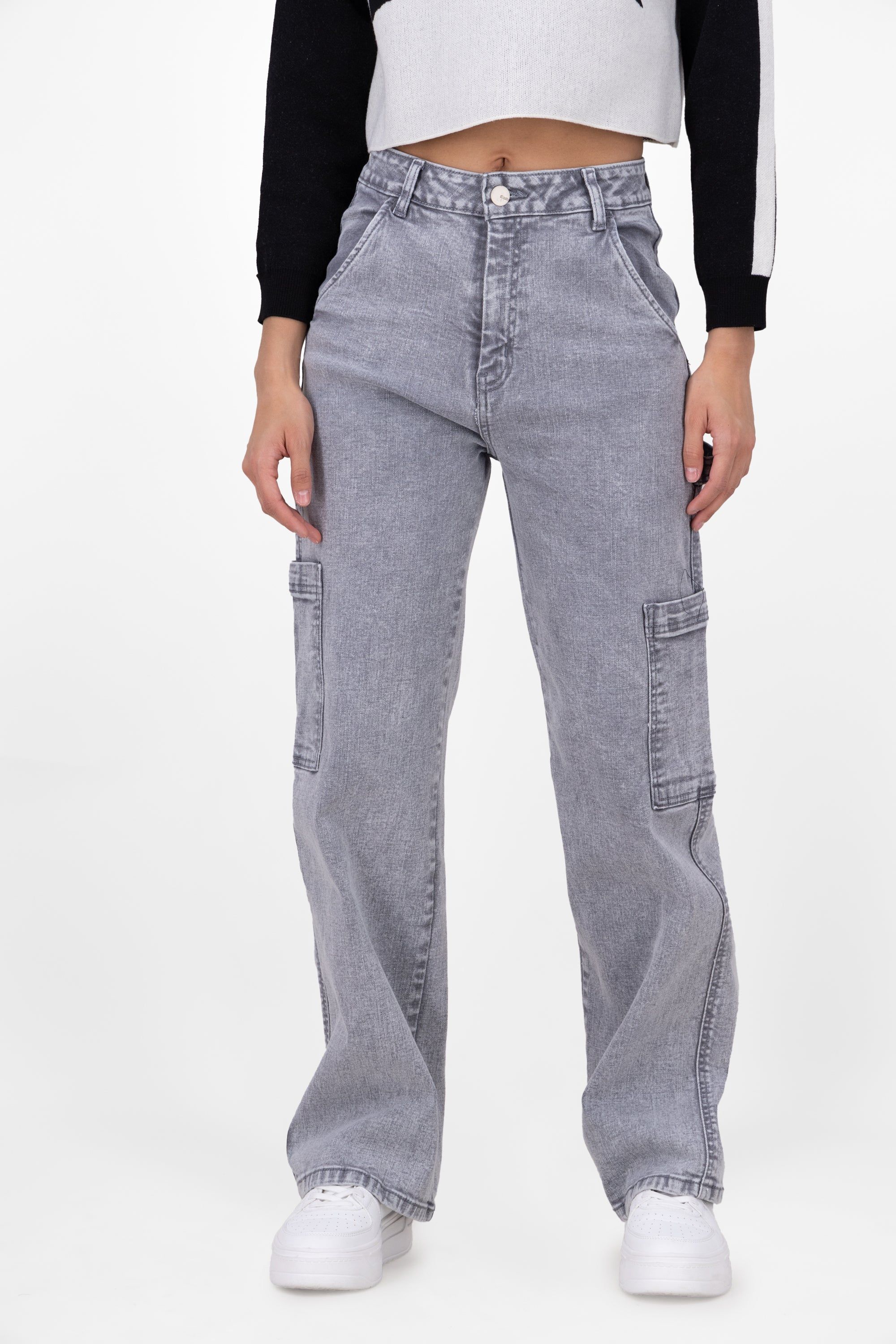 Jeans Cargo 2 Bolsas Parche sold by Shasa product image thumbnail 2