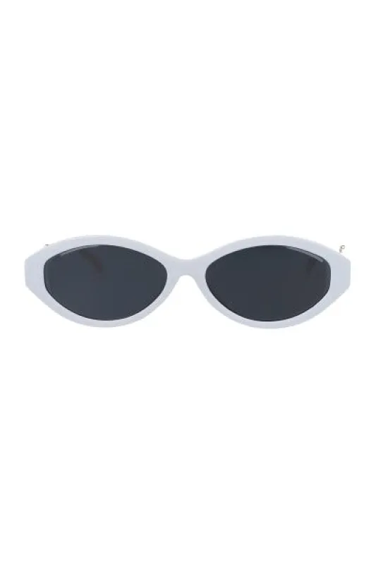 Lentes oscuros ovalados sold by Shasa