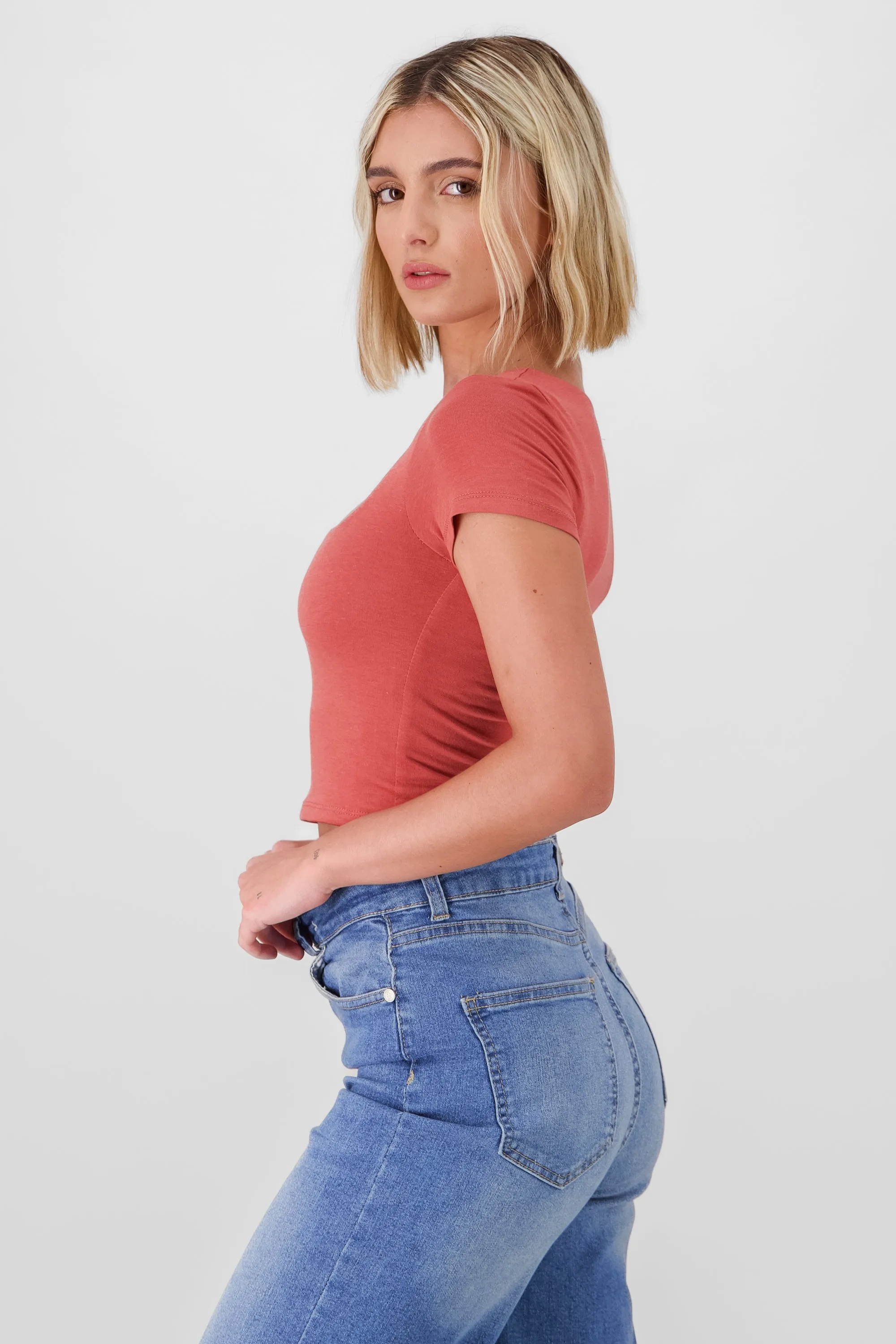 Top escote cuadrado doble tela sold by Shasa product image thumbnail 3