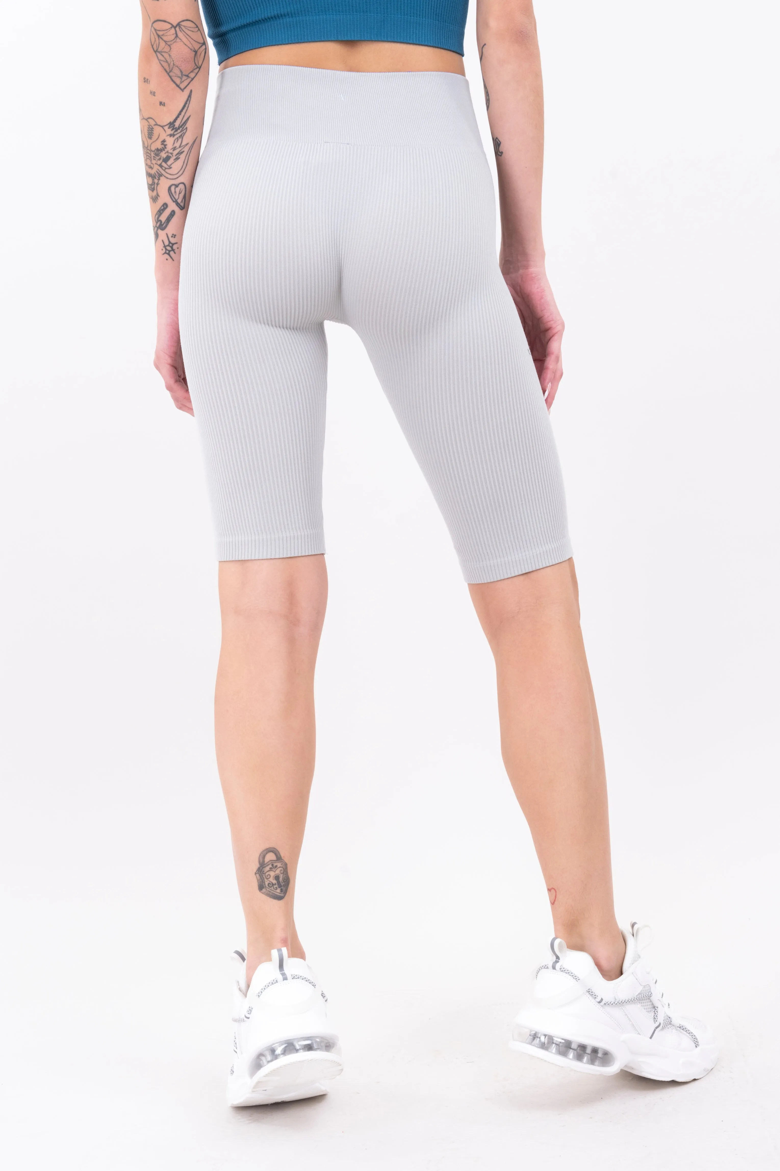 Short Biker Acanalado Monocolor sold by Shasa product image thumbnail 4