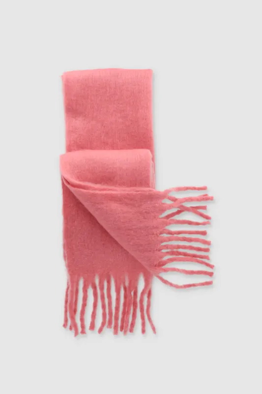 Bufanda color solido sold by Shasa