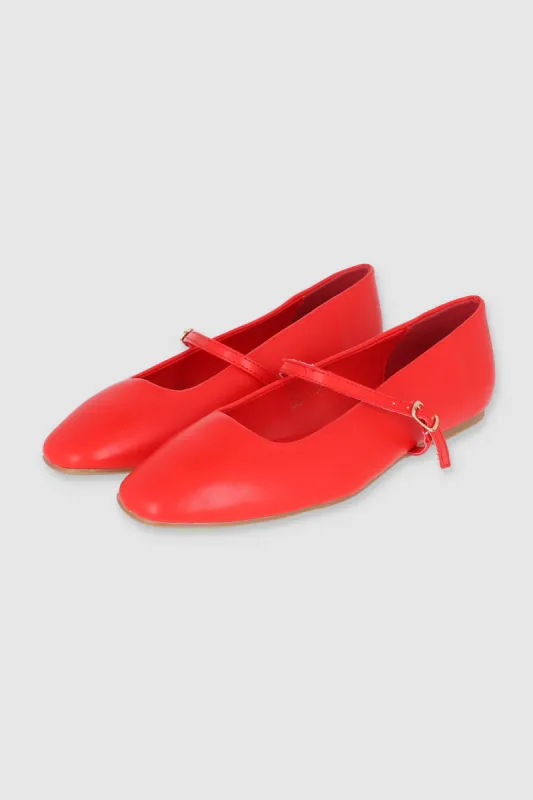 Flat mary jane punta cuadrada sold by Shasa