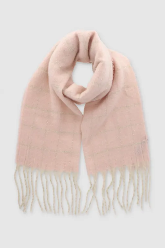 Bufanda flecos sold by Shasa