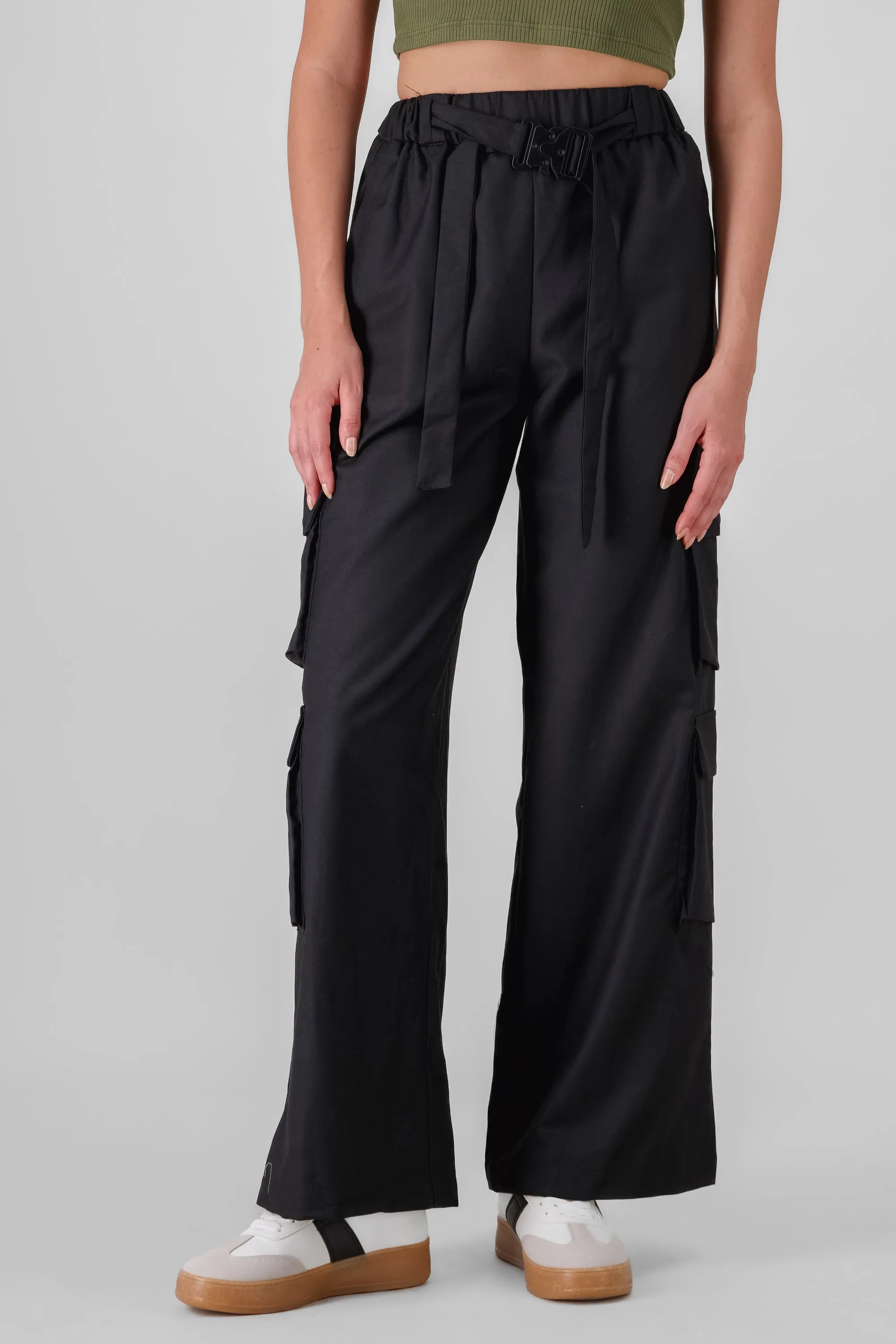 Pantalon cargo detalle cinturon sold by Shasa product image thumbnail 2