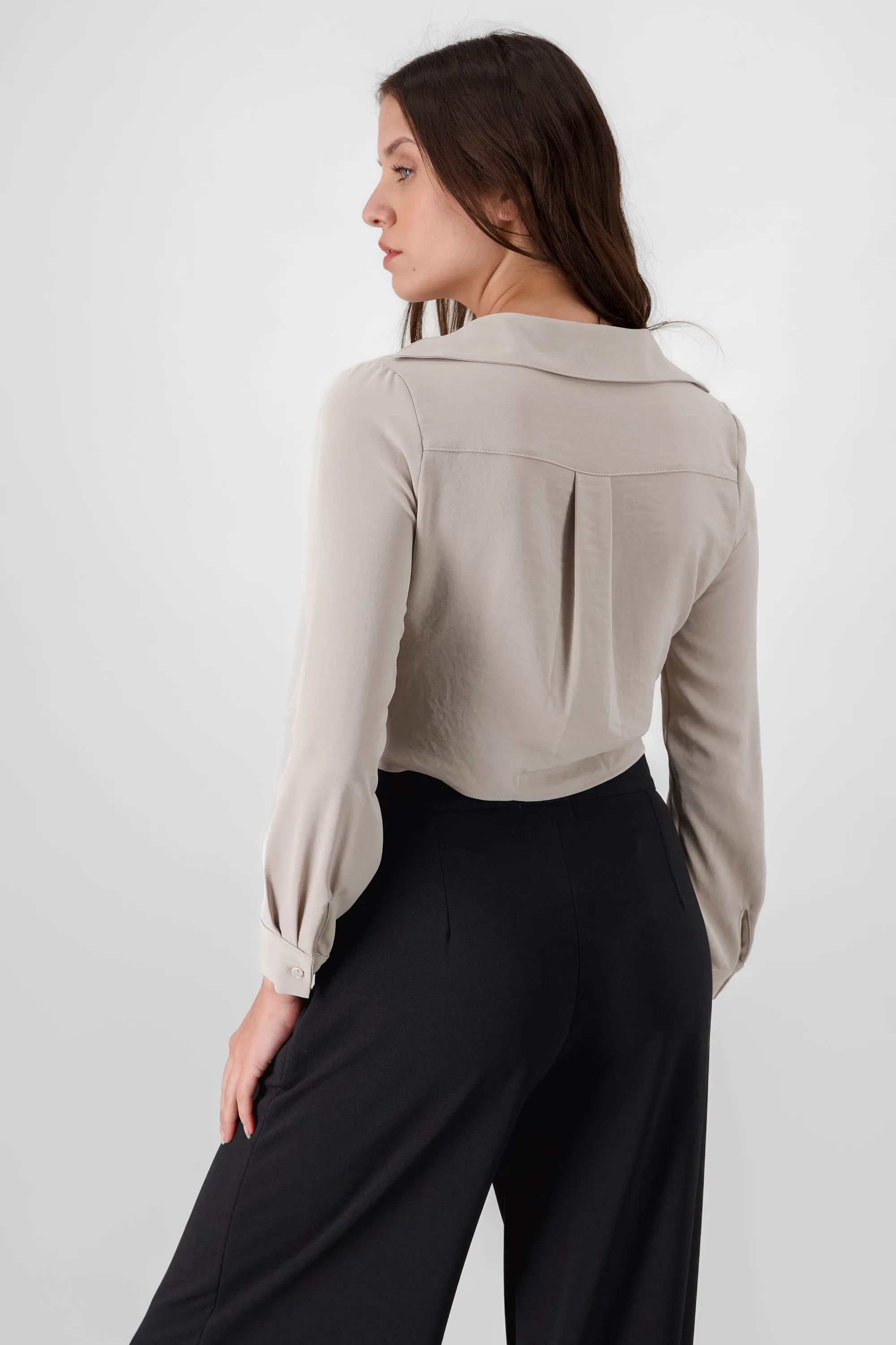 Camisa Crop Escote sold by Shasa product image thumbnail 4