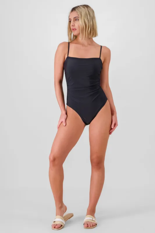 Bikini liso sencillo sold by Shasa