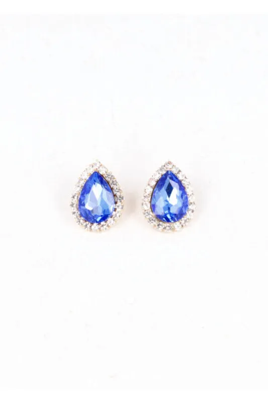 Aretes studs gota brillos sold by Shasa