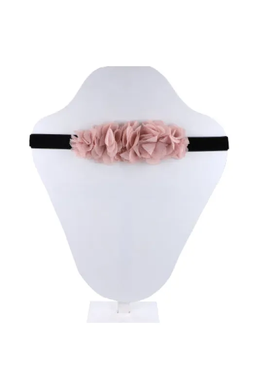 Choker flores tela sold by Shasa