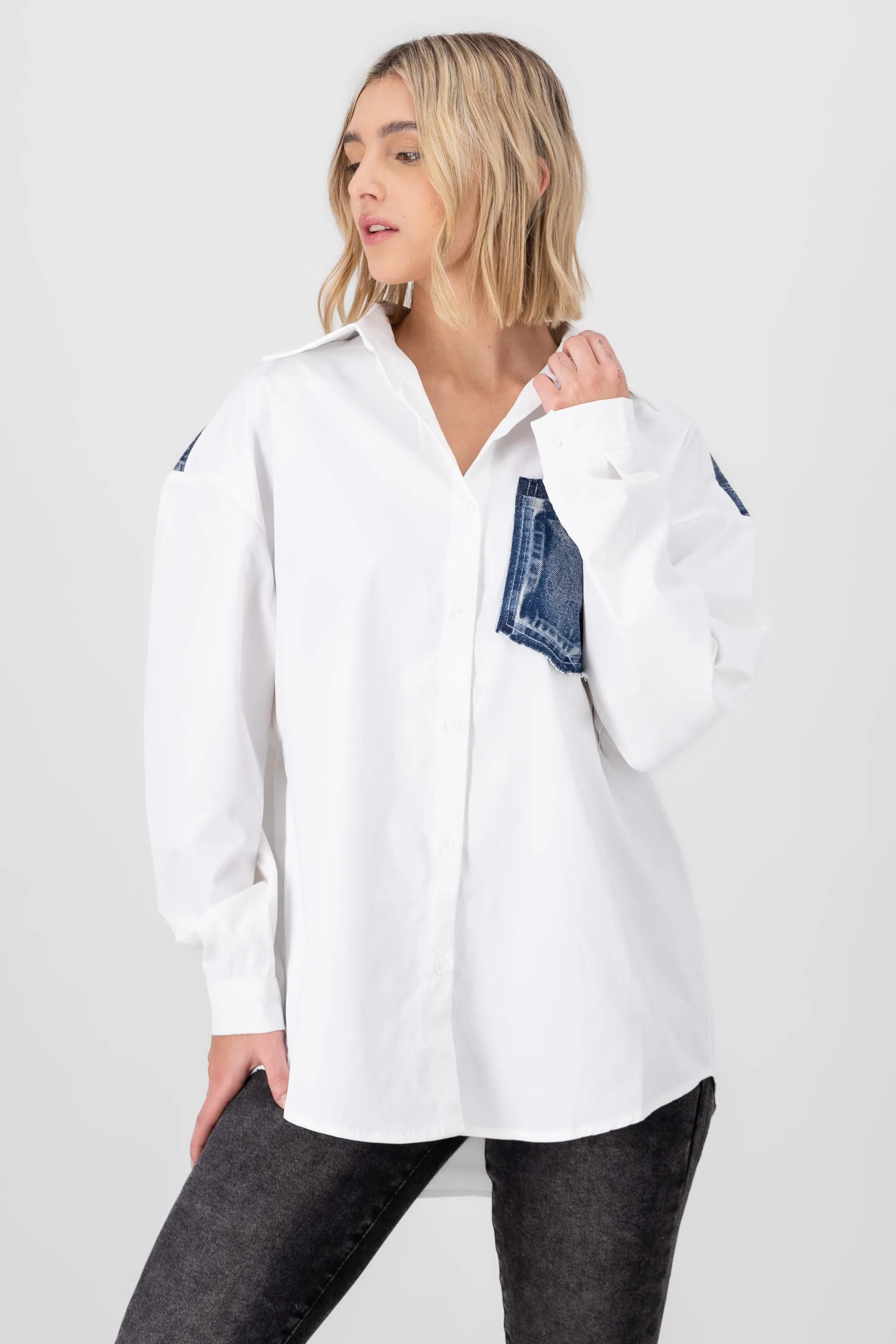 Camisa larga detalle bolsa denim sold by Shasa product image thumbnail 2