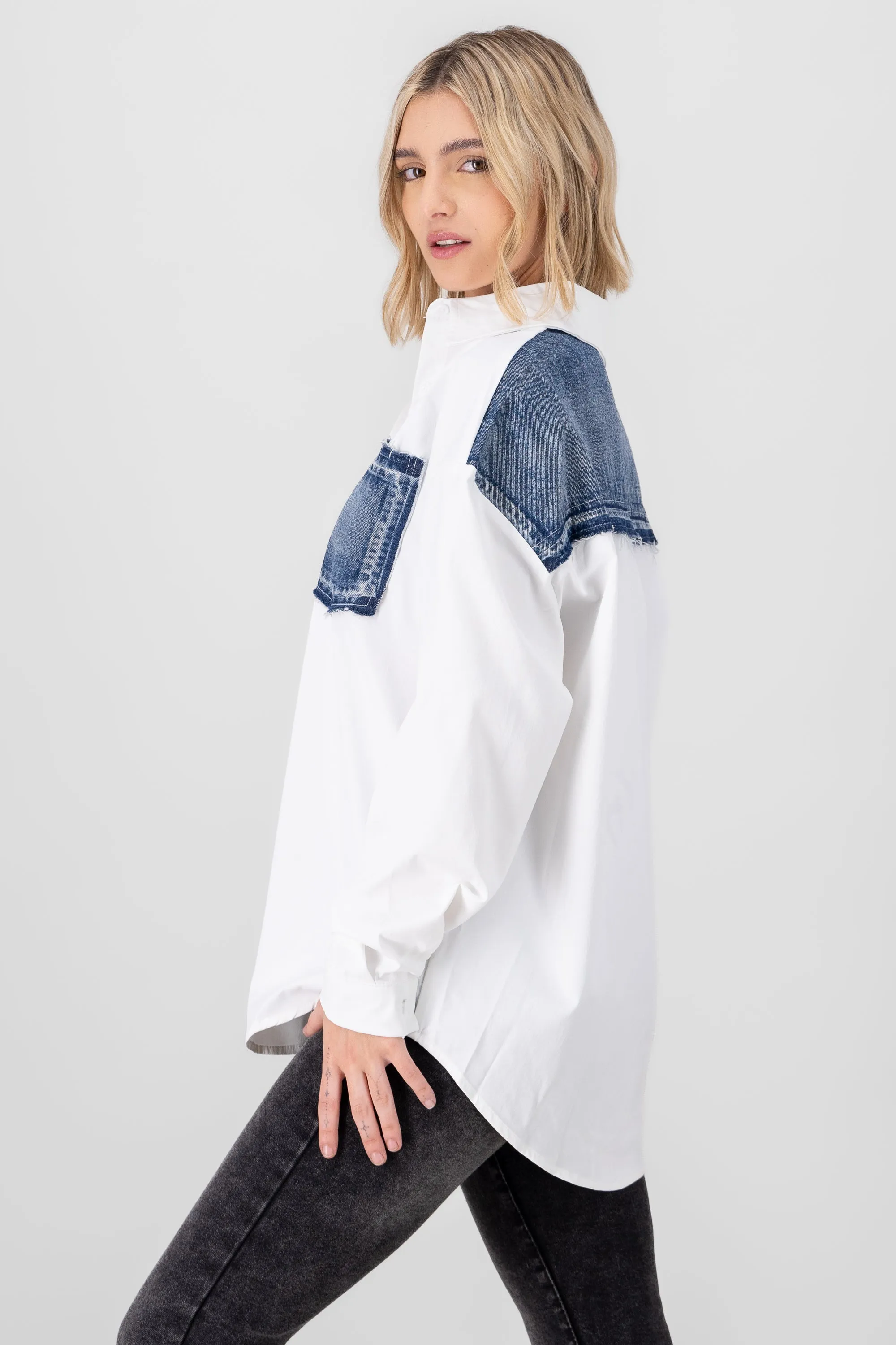 Camisa larga detalle bolsa denim sold by Shasa product image thumbnail 3