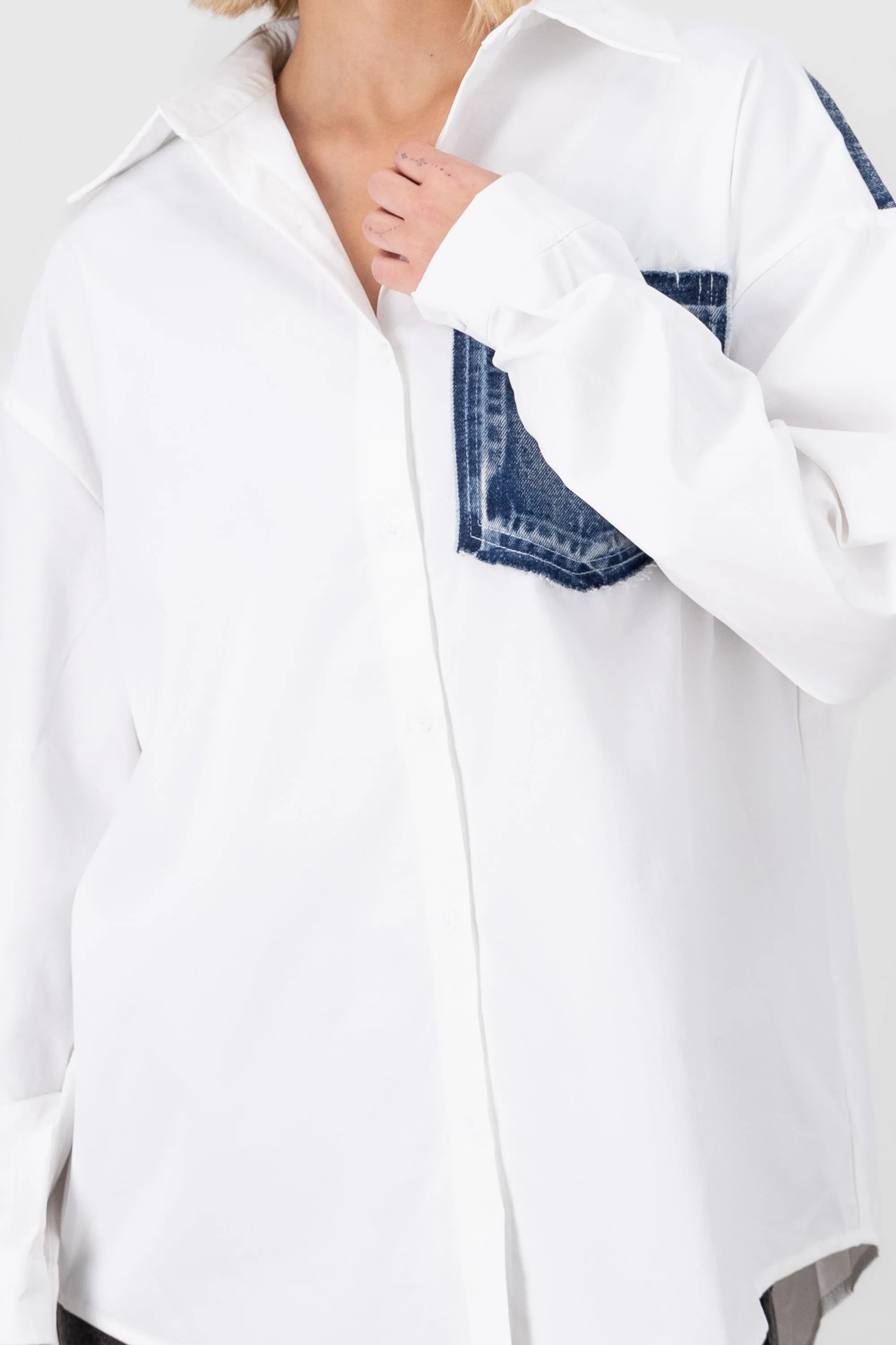 Camisa larga detalle bolsa denim sold by Shasa product image thumbnail 5