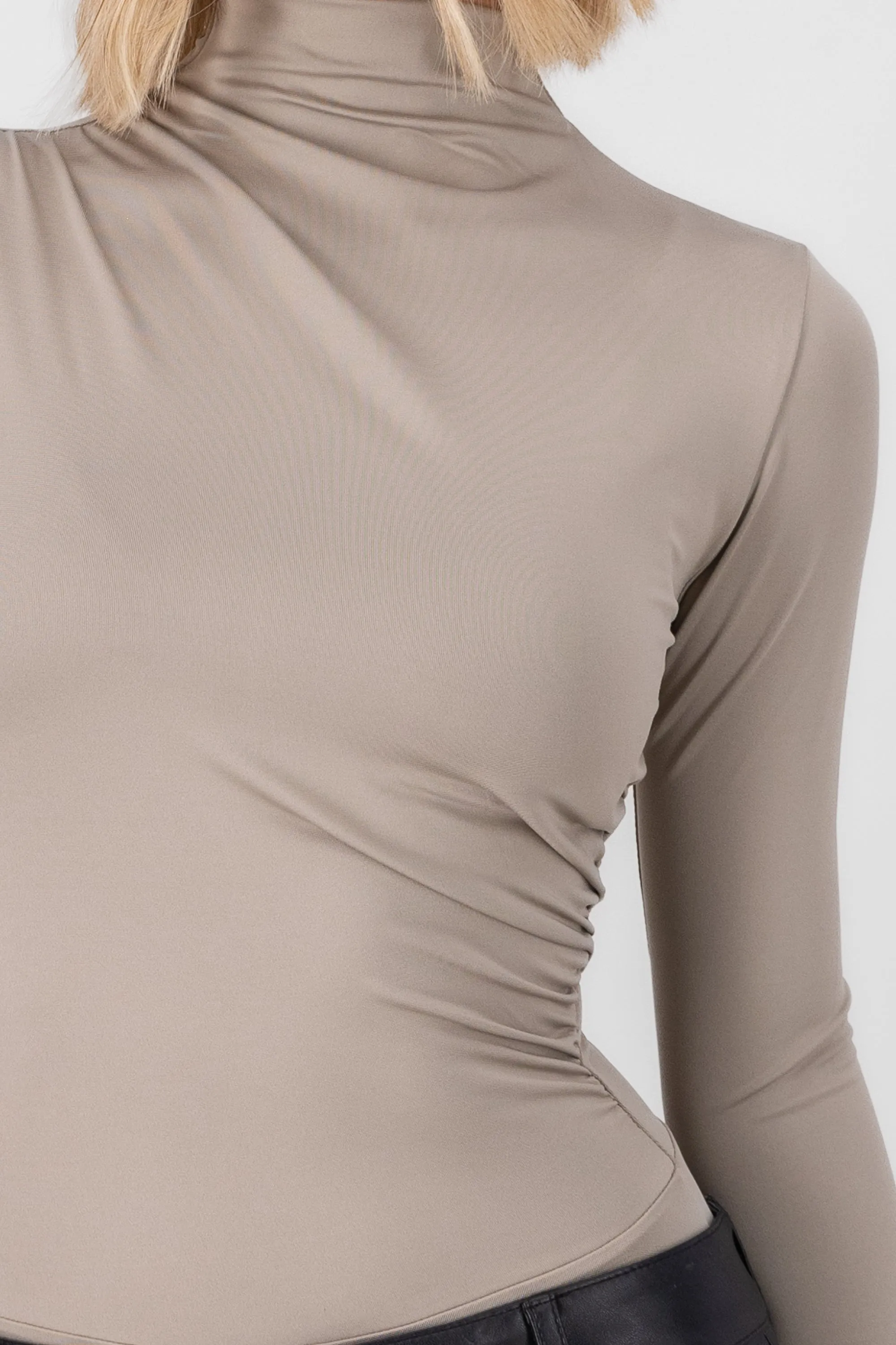 Body de manga larga fruncido sold by Shasa product image thumbnail 5