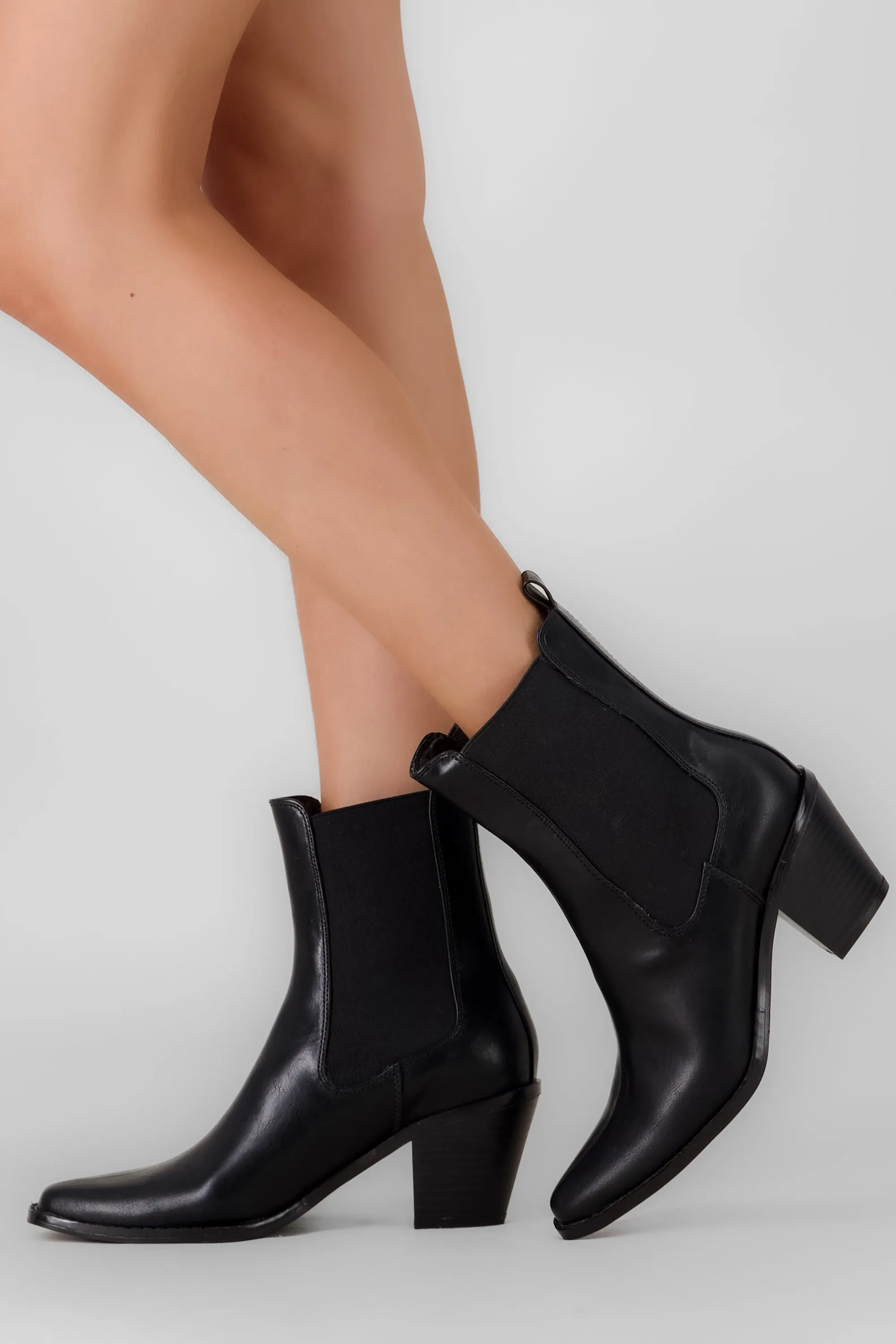 BOTIN ELÁSTICO VAQUERO SENCILLO sold by Shasa