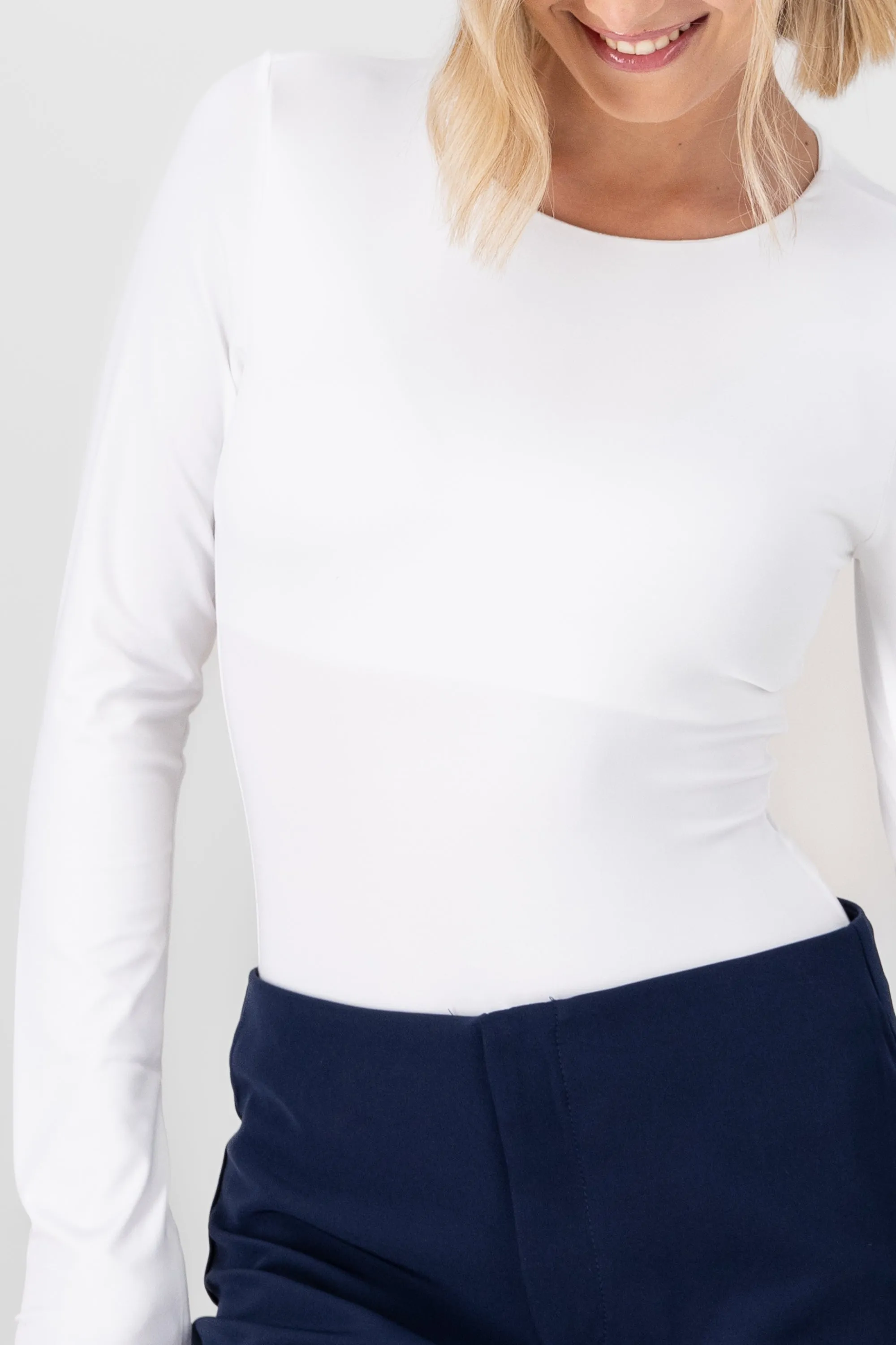 Body manga larga cuello redondo sold by Shasa product image thumbnail 5