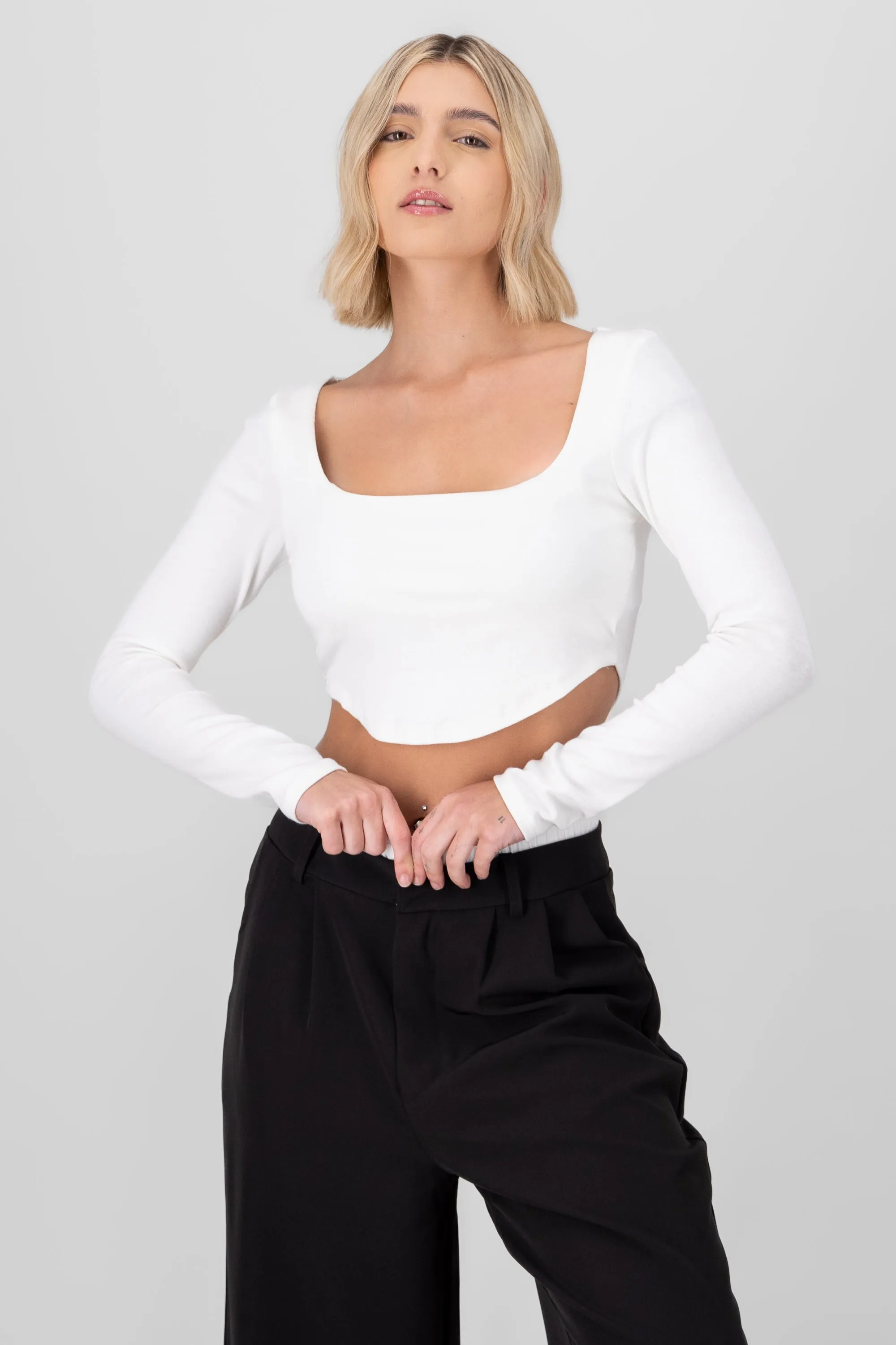 Top escote cuadrado manga larga sold by Shasa product image thumbnail 2