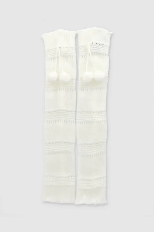 Calentadores tejido pompones sold by Shasa