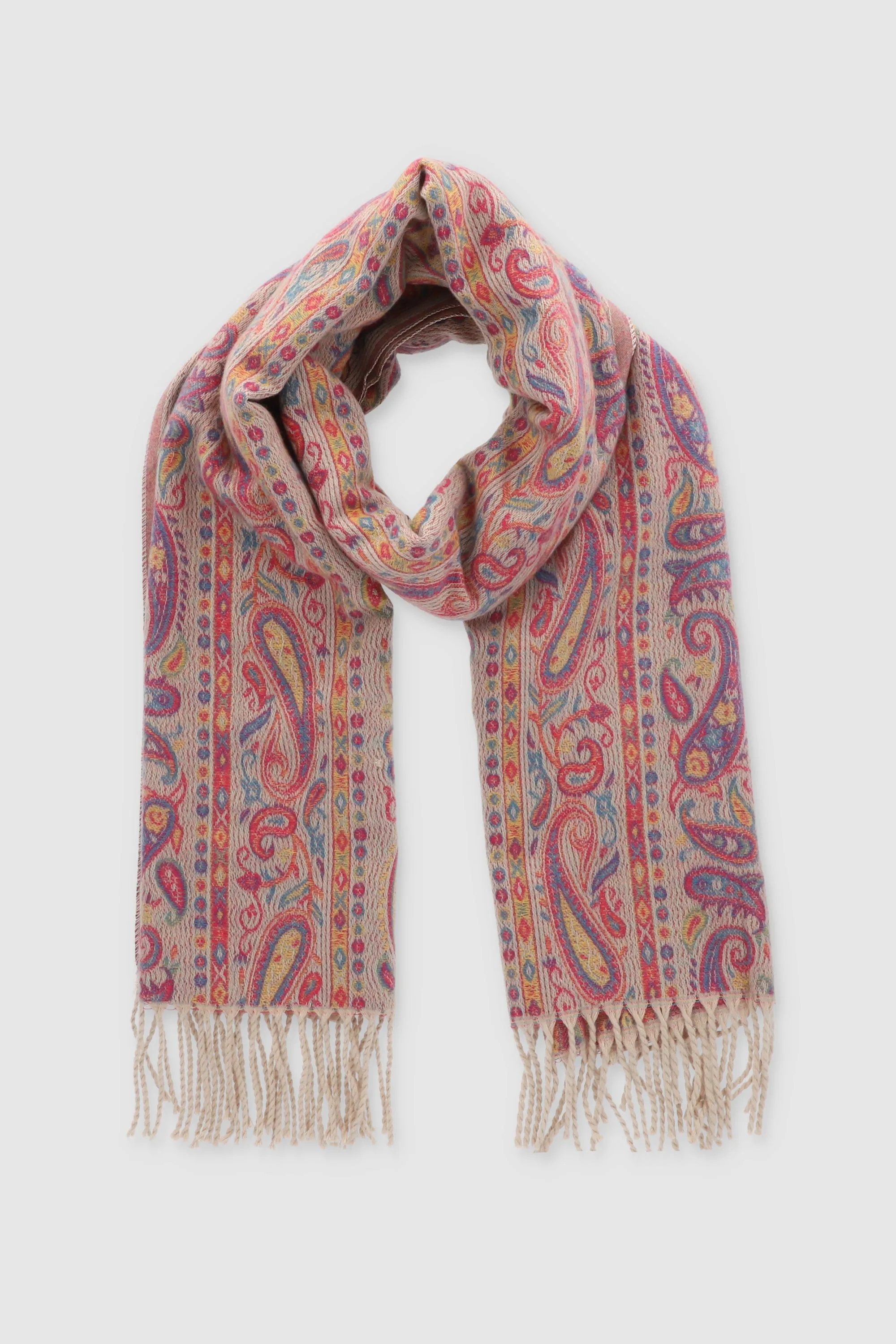 Bufanda colorida sold by Shasa