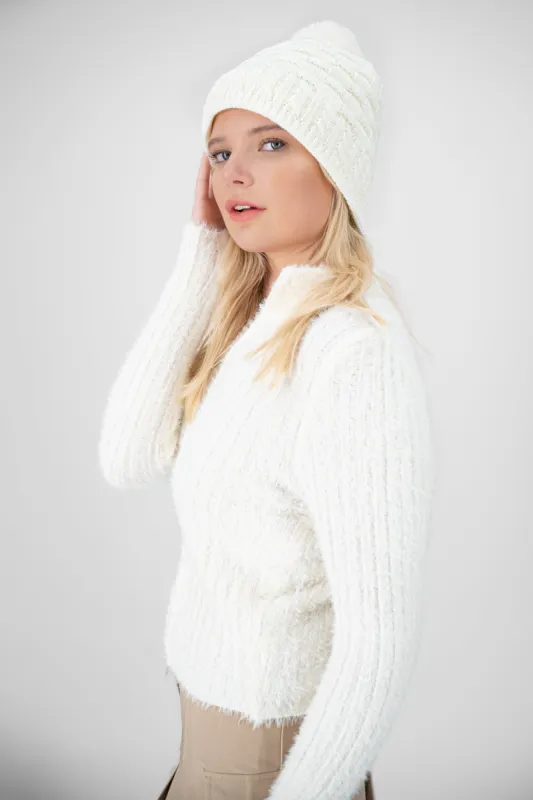 Gorro tejido cuadros sold by Shasa