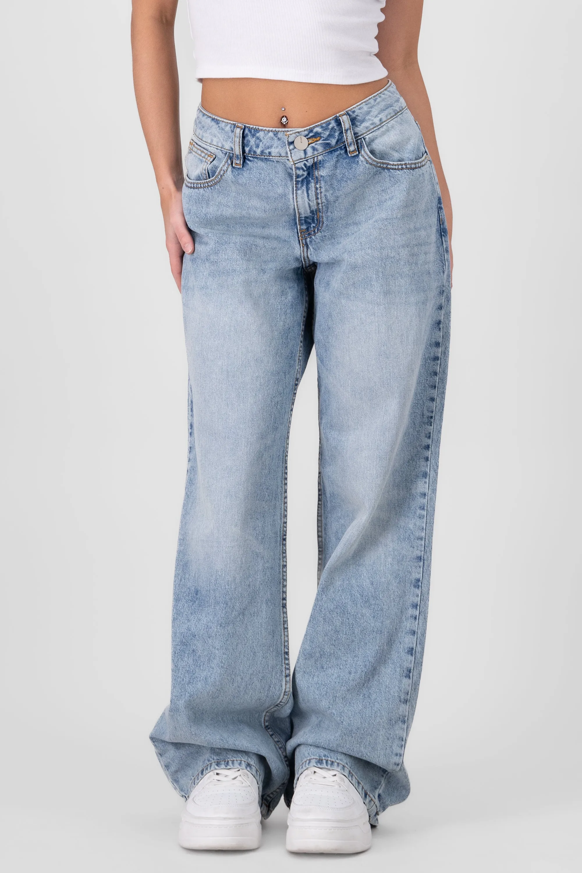 Jeans wide leg pierna ancha sold by Shasa product image thumbnail 2