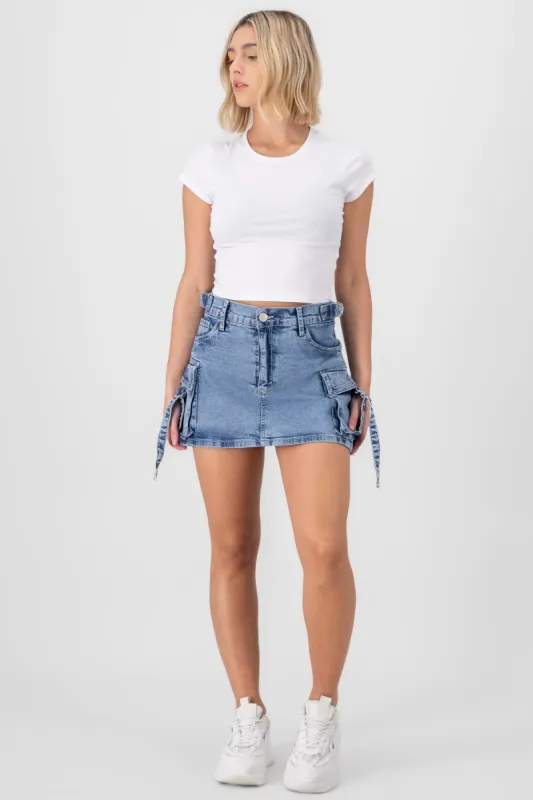 Falda short cargo tiras ajustables sold by Shasa