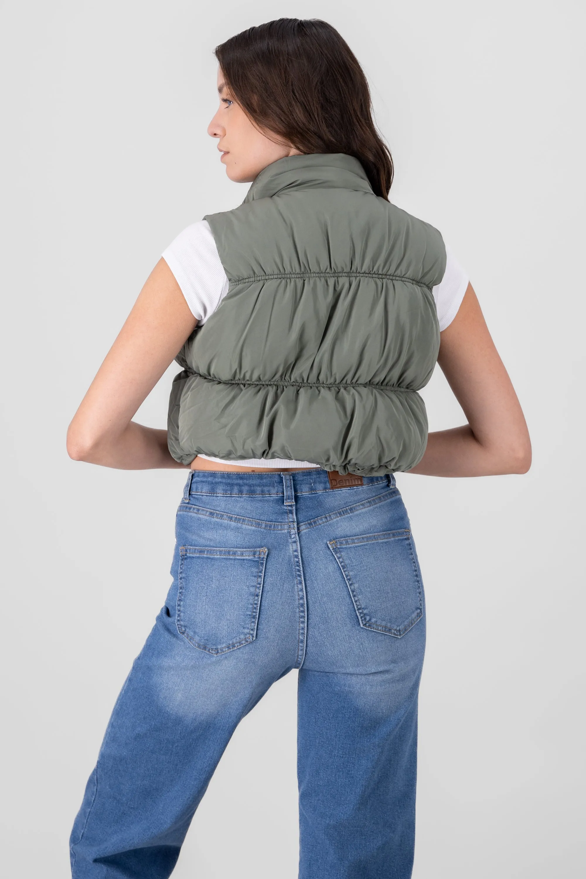 Chaleco crop capitonado cuello alto sold by Shasa product image thumbnail 4