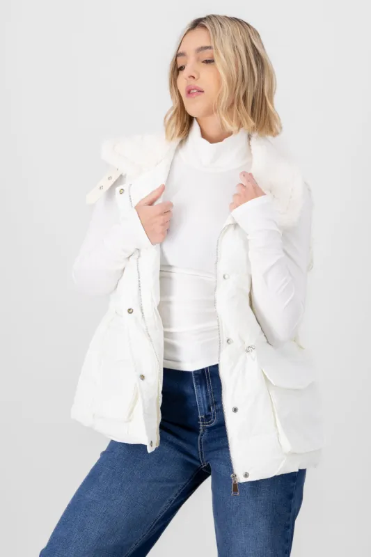 CHALECO DETALLE BORREGO sold by Shasa