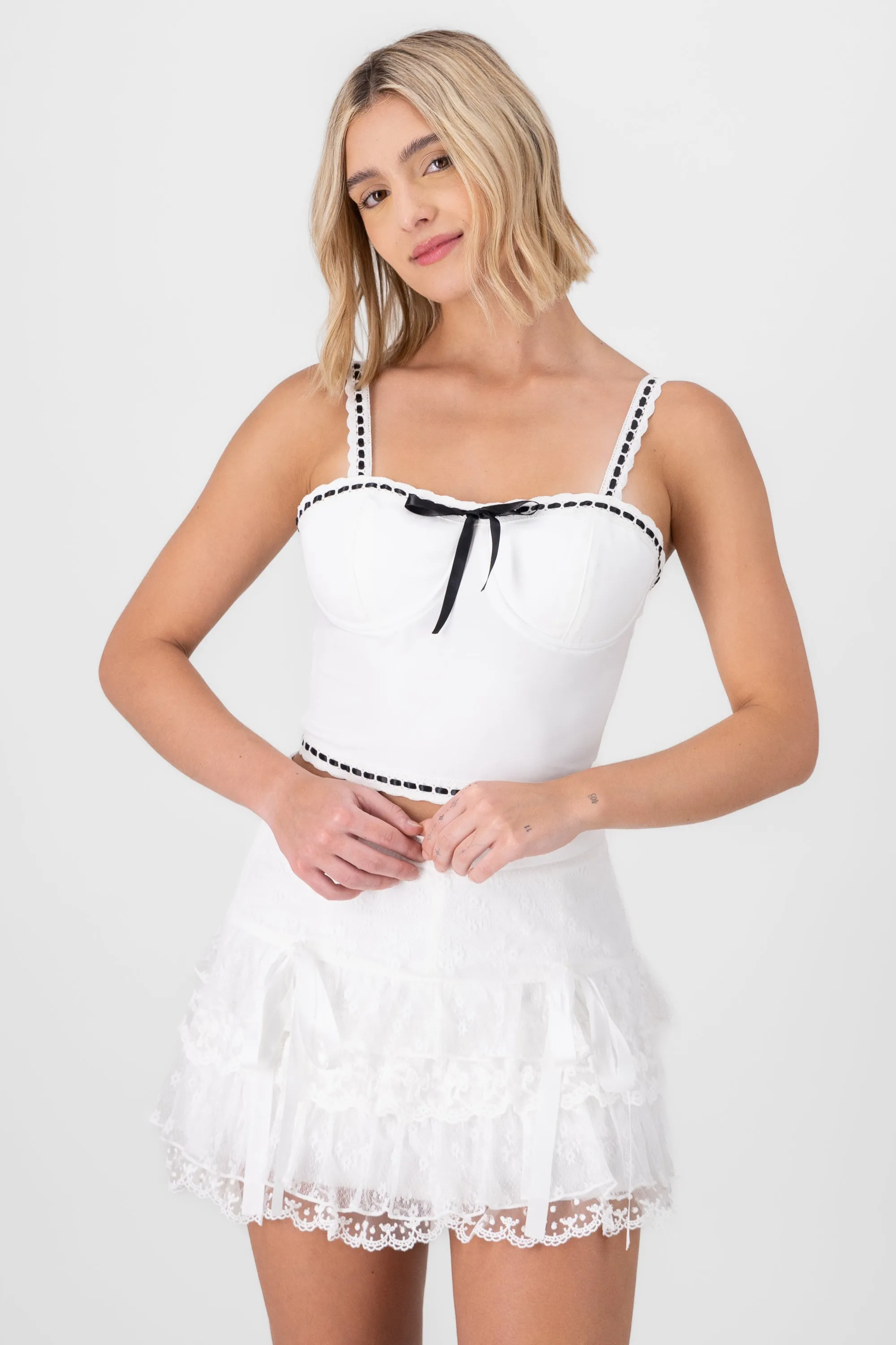 Top detalle encaje contraste sold by Shasa product image thumbnail 2