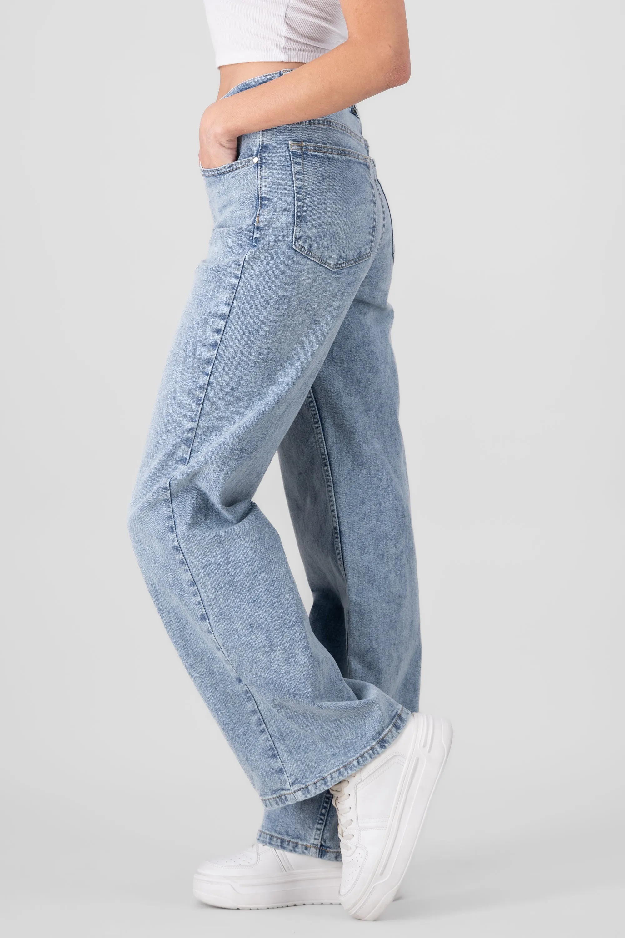 Jeans wide leg cintura media sold by Shasa product image thumbnail 3