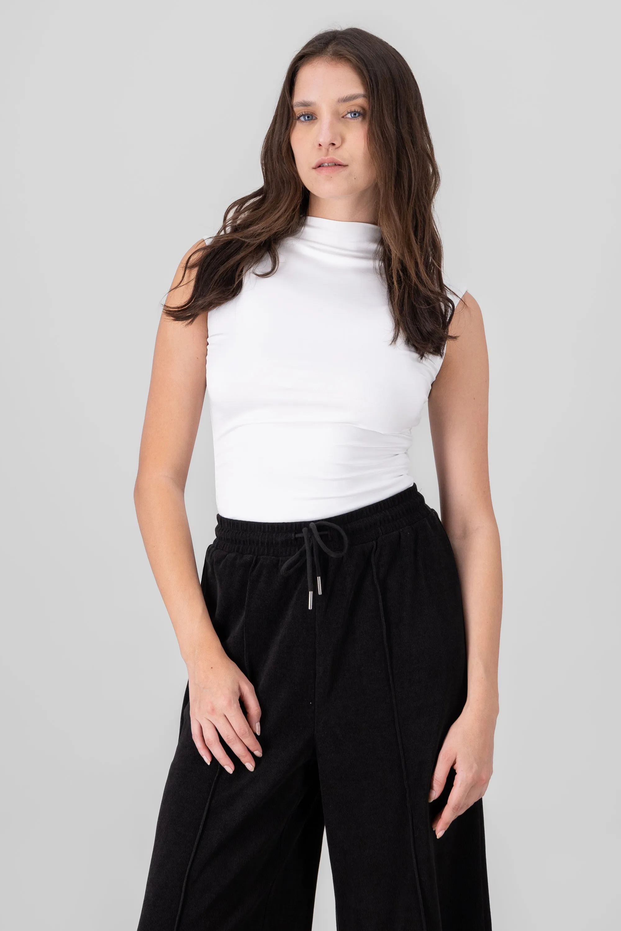 Top drapeados sold by Shasa