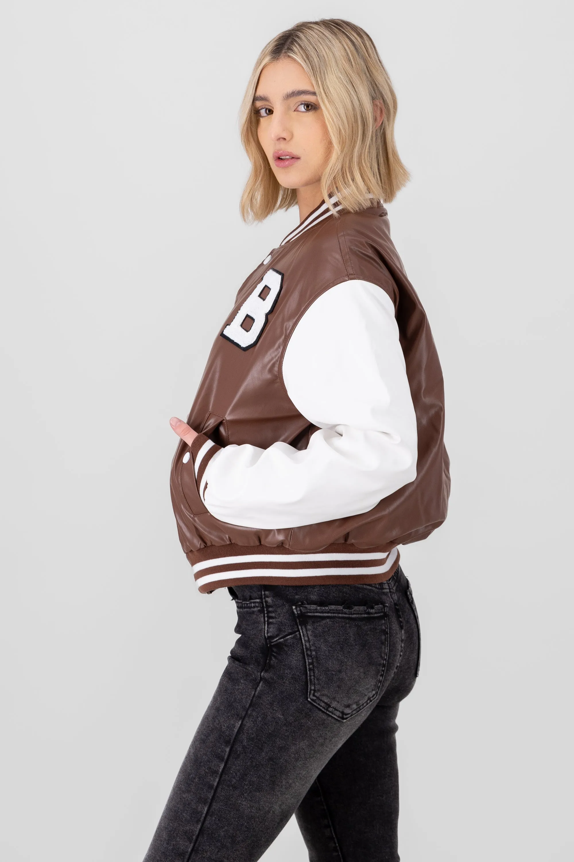 Bomber efecto piel parche sold by Shasa product image thumbnail 3