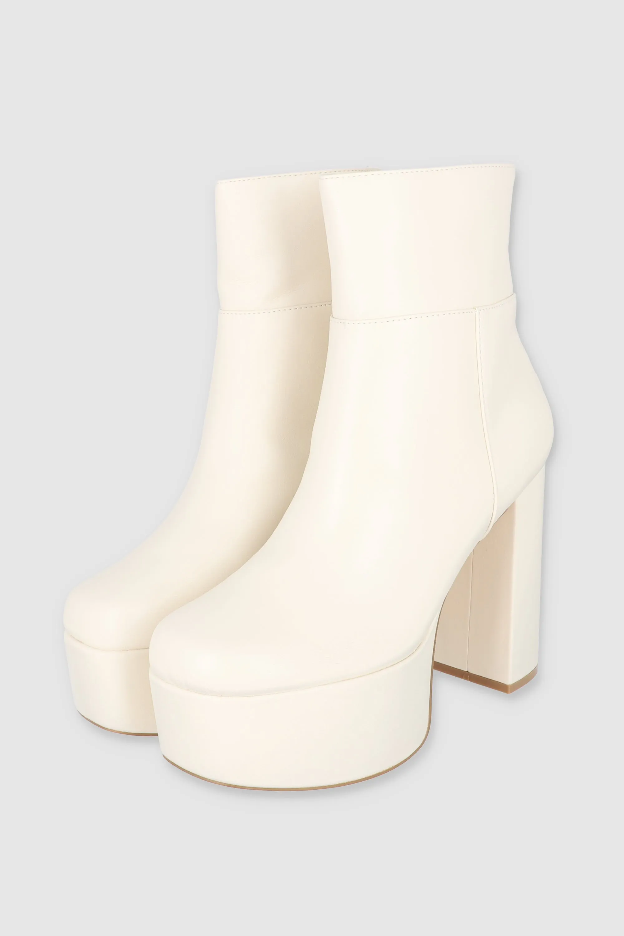 Botin mega plataforma redondo sold by Shasa product image thumbnail 3