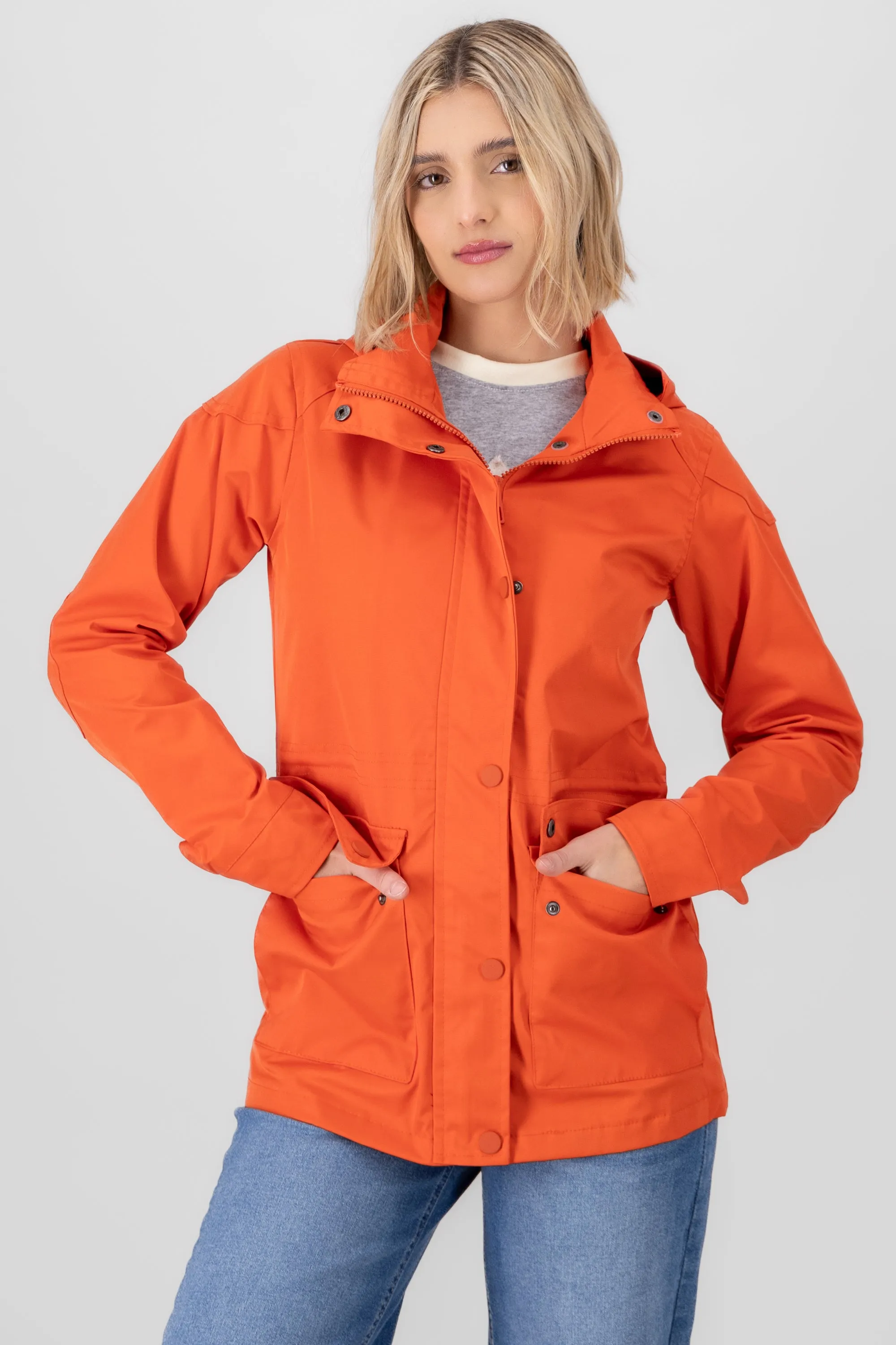 Gabardina bolsas gorro sold by Shasa