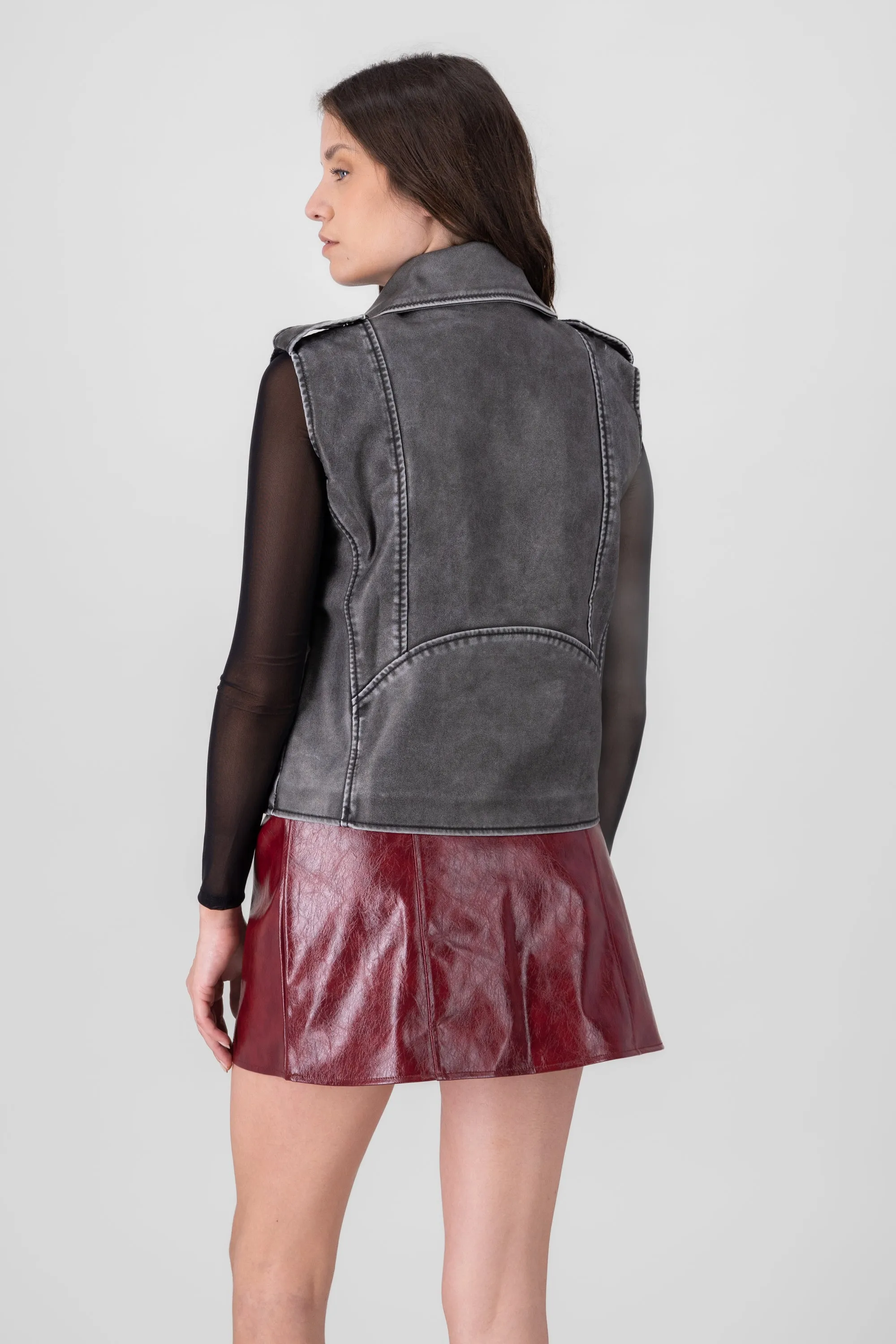 Chaleco deslavado PU sold by Shasa product image thumbnail 4