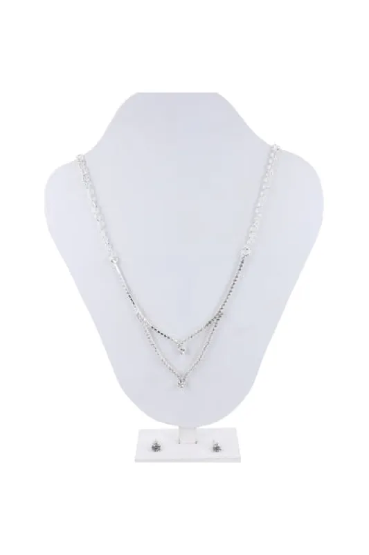 Collar doble capa brillos sold by Shasa