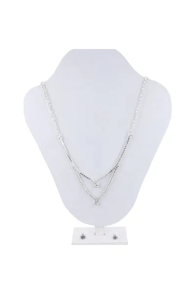 Collar doble capa brillos sold by Shasa