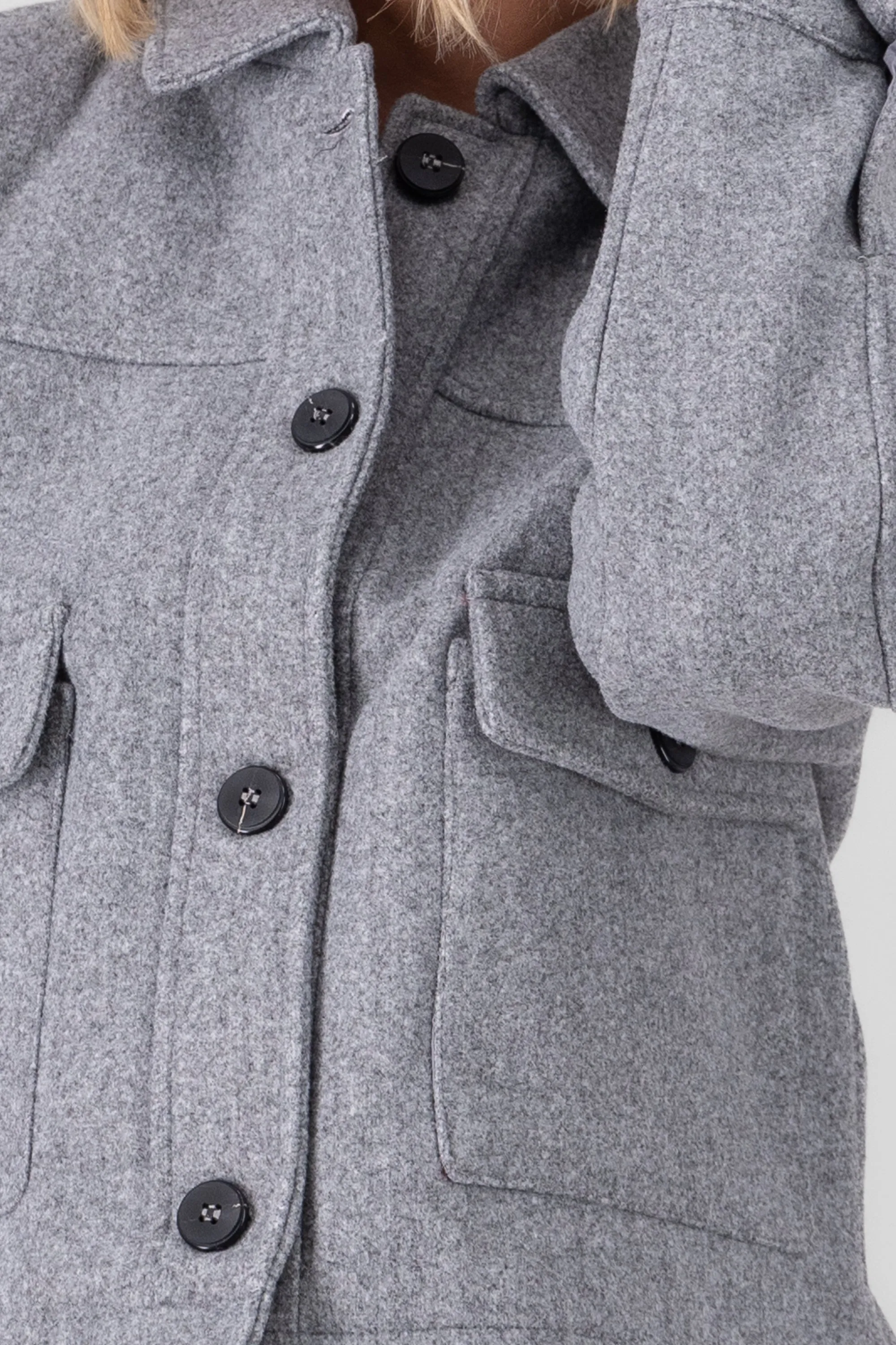 Chamarra bolsas manga larga sold by Shasa product image thumbnail 5