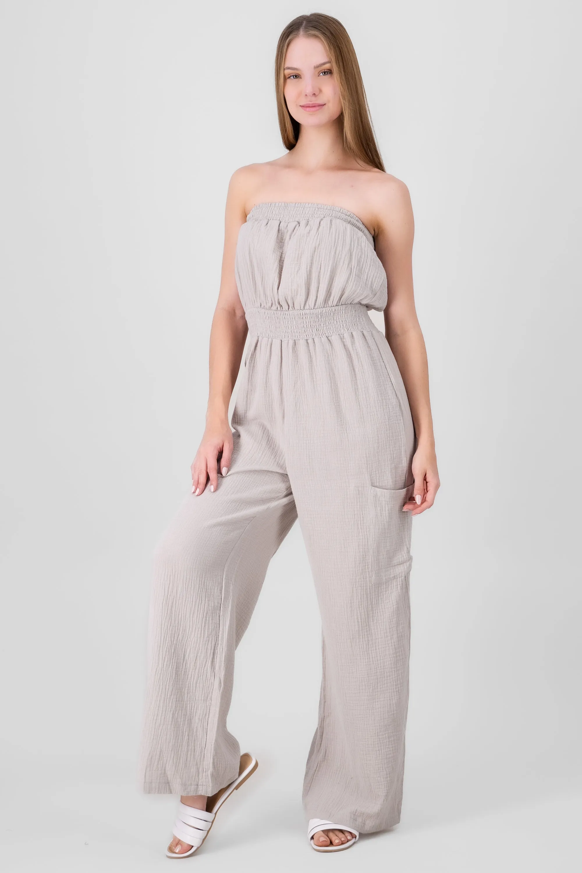 Jumpsuit bandeau con bolsas sold by Shasa