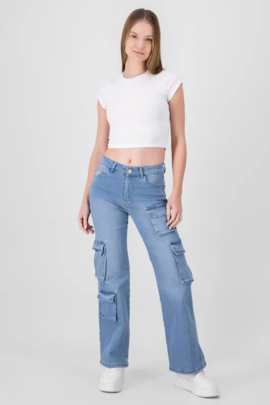 Jeans cargo 4 bolsas asimétrico sold by Shasa