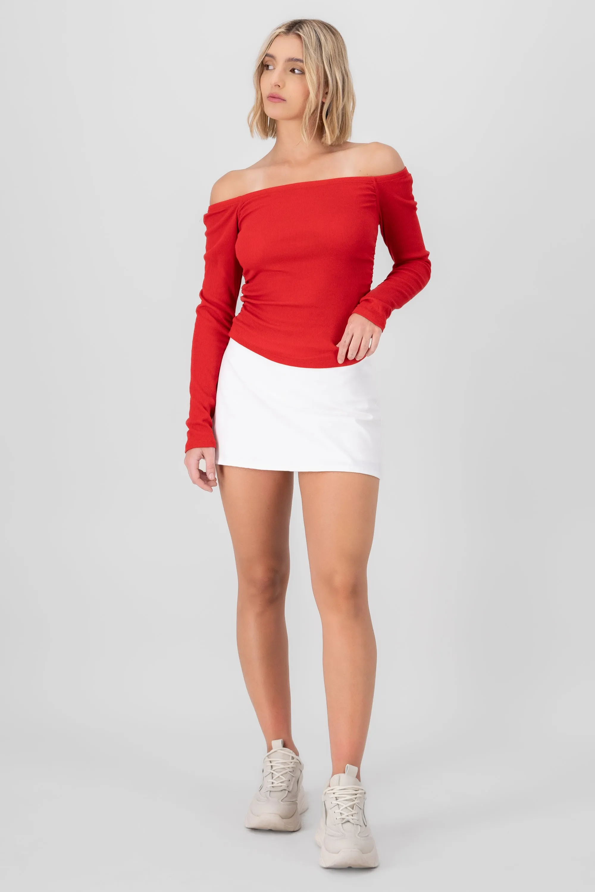 Falda mini forrado con short sold by Shasa