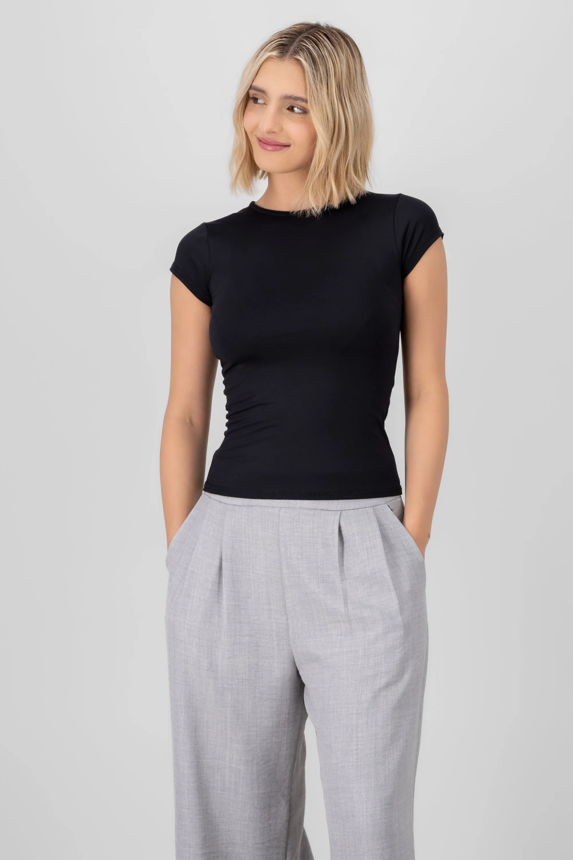 T-shirt cuello redondo manga corta sold by Shasa