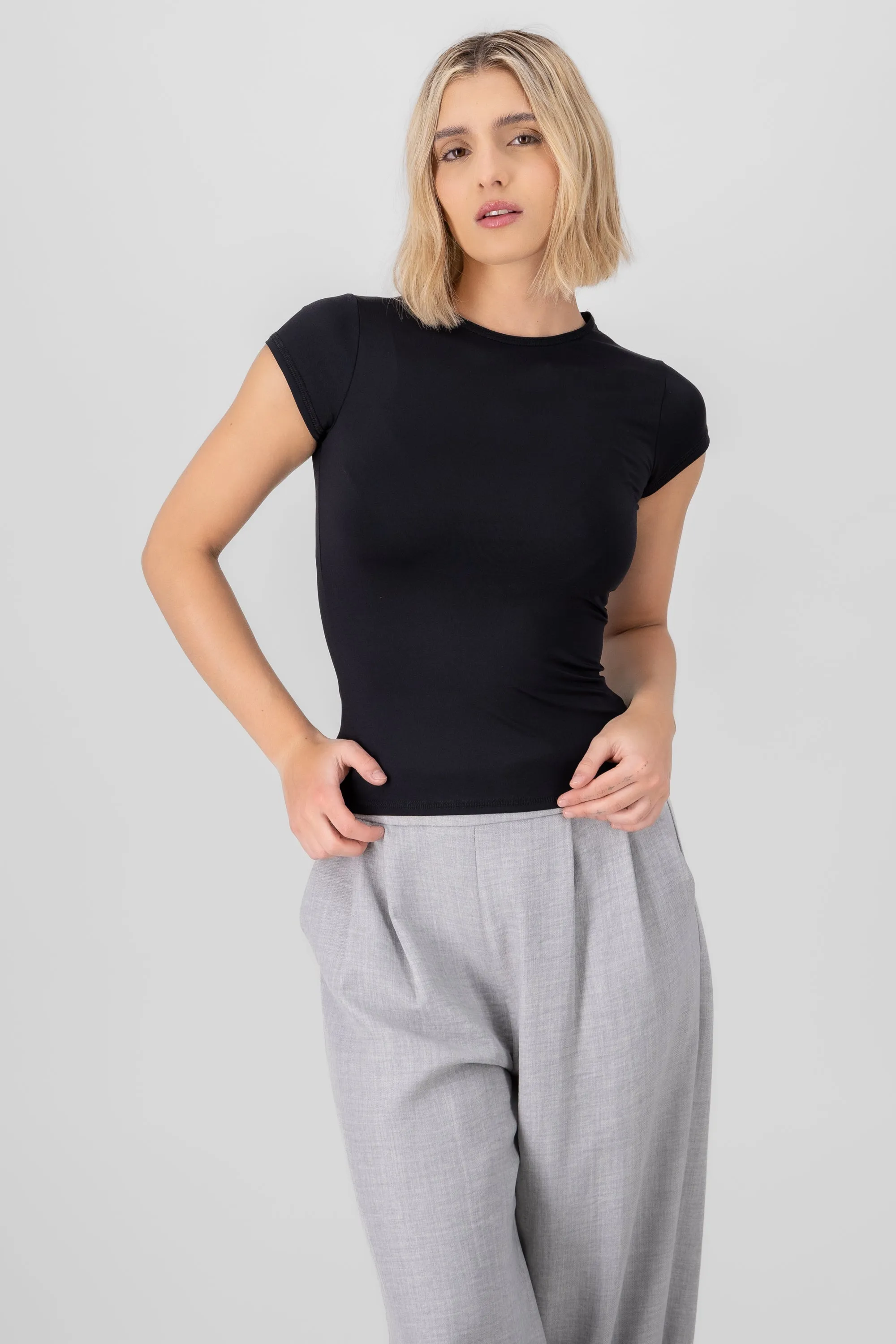 T-shirt cuello redondo manga corta sold by Shasa product image thumbnail 2