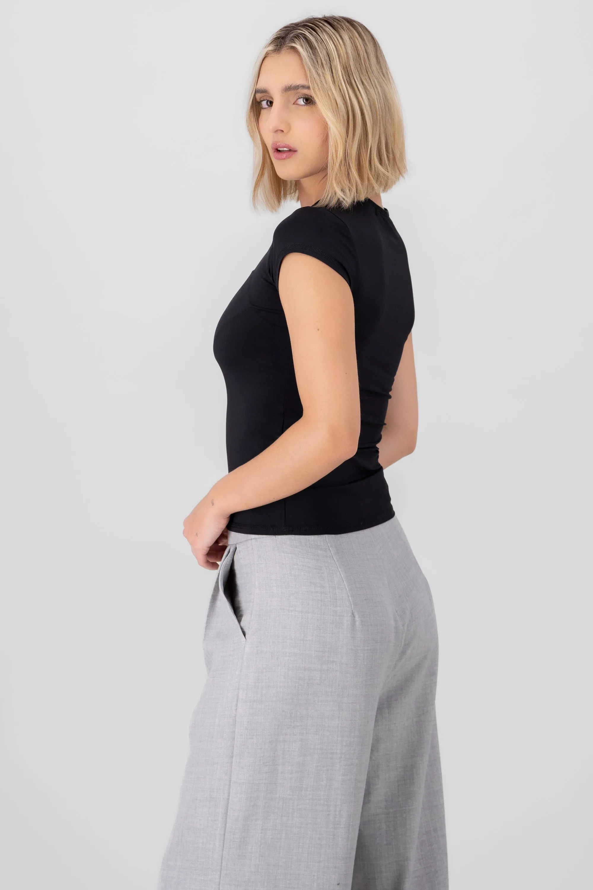 T-shirt cuello redondo manga corta sold by Shasa product image thumbnail 3