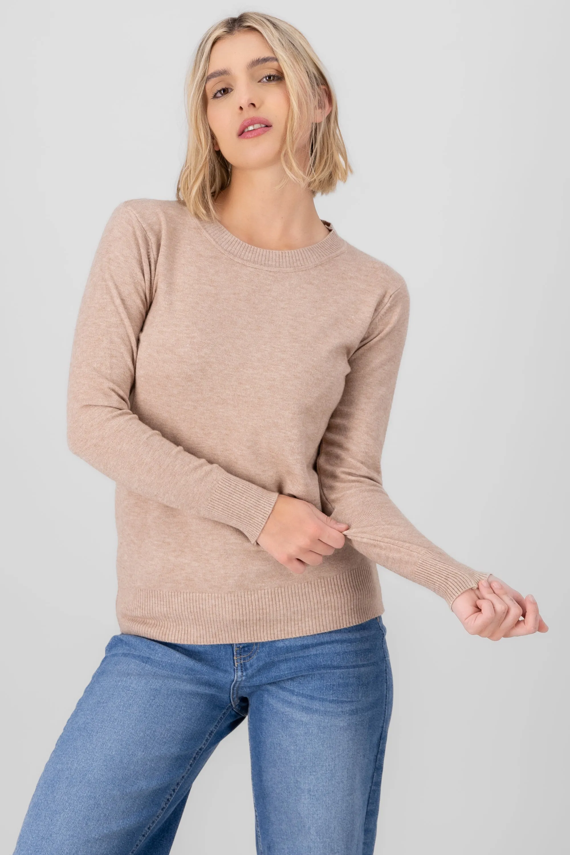 Sueter manga larga tejido cuello redondo sold by Shasa