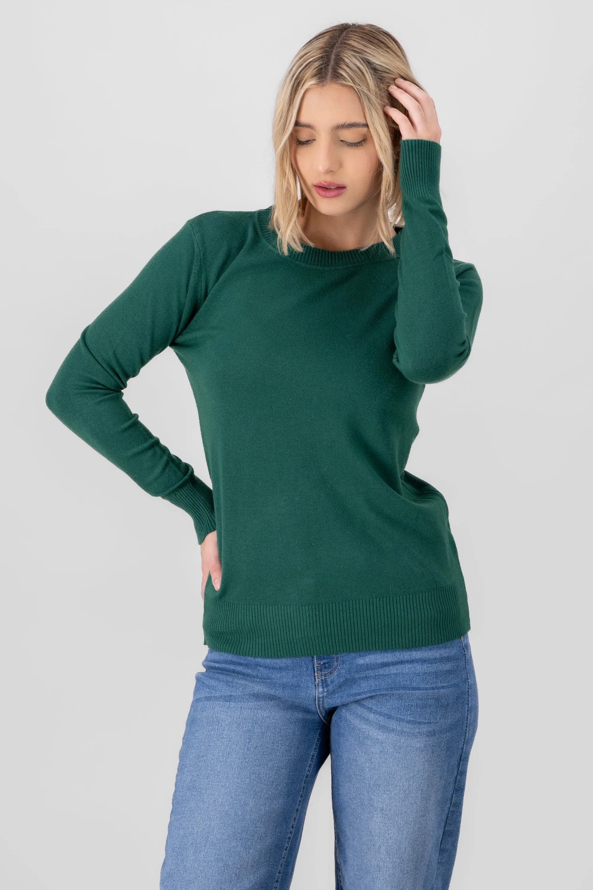 Sueter manga larga tejido cuello redondo sold by Shasa